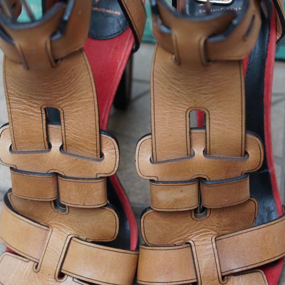 DIANE von FURSTENBERG LEATHER HEEL SANDAL 7.5M - Picture 11 of 16